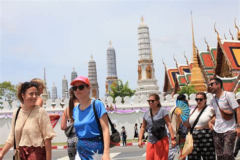 Bangkok Post - Chinese tourists top visitors list