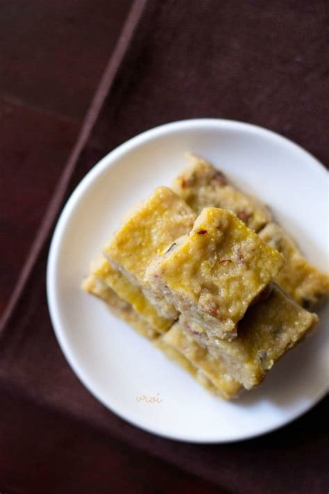 barfi recipe, how to make barfi recipe | quick burfi recipe | khoya barfi recipe