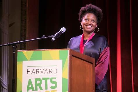 Poet Tracy K. Smith ’94 accepts Harvard Arts Medal – Harvard Gazette