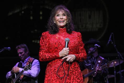 Loretta Lynn - Singer, Songwriter