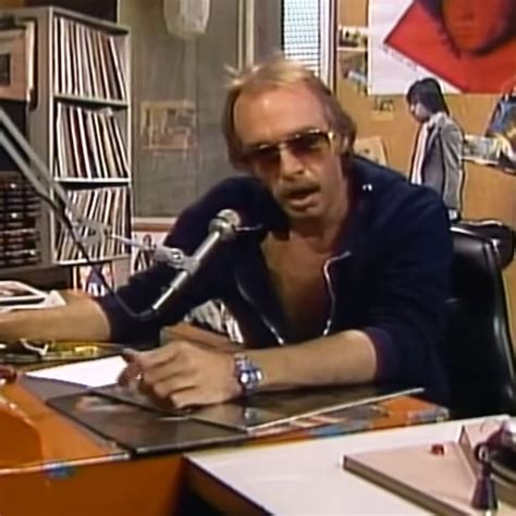 Dr. Johnny Fever dishes it out in hilarious clip from ‘WKRP in Cincinnati’ – Madly Odd!