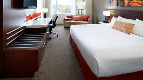 Hotels in Fredericton, NB Canada | Delta Hotels Fredericton