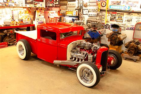 Jeff Norwell’s 392 Hemi-Powered 1932 Ford Pickup - Hot Rod Network