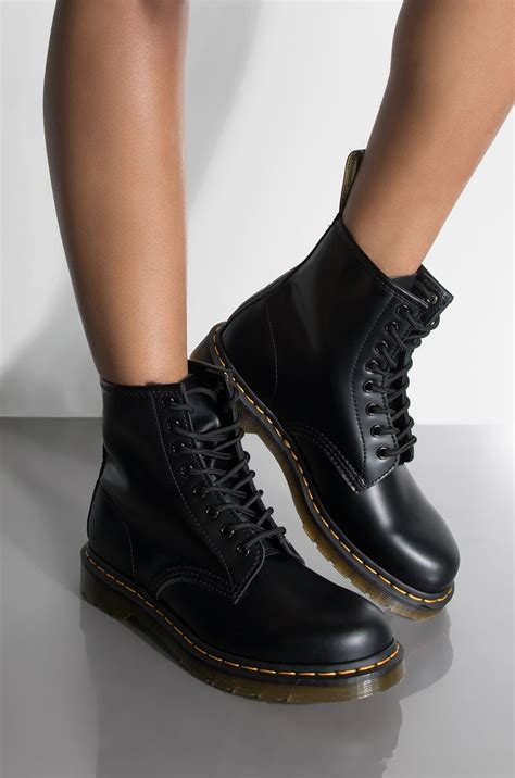 DR. MARTENS 1460 SMOOTH BLACK ANKLE BOOTS in 2021 | Black ankle boots ...