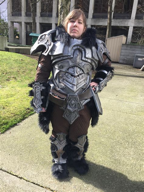 Skyrim Armor Cosplay – Telegraph