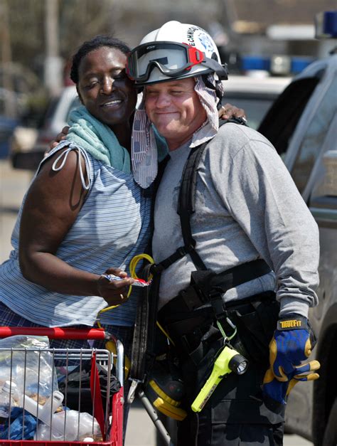 19 Stunning Pictures of Hurricane Katrina's Aftermath