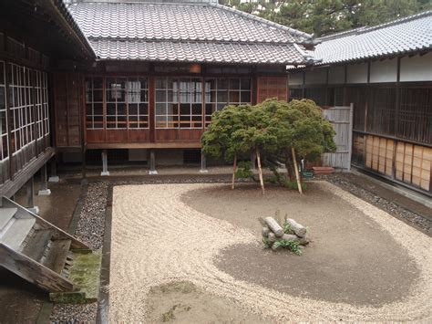 Chapter 8: The Courtyard Garden | Japanese Gardening Handbook