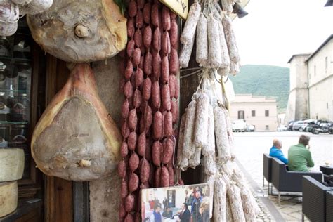 Norcia: Gastronomic Delights and Tragic Earthquake - Paradise of Exiles