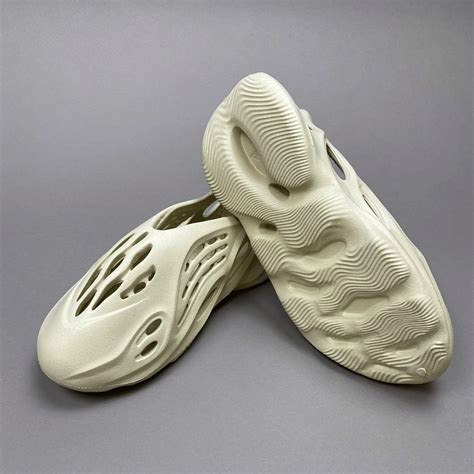 adidas Yeezy Foam Runner "Sand" Release Date | SneakerNews.com