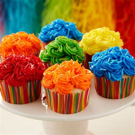 Bright and Bold Birthday Cupcakes | Birthday cupcakes decoration, Birthday cupcakes, Cake ...