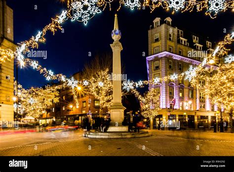 Covent garden christmas lights switch on london hi-res stock ...