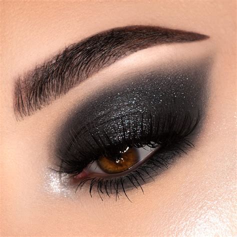 Pin by Theresa on Makeup | Black smokey eye makeup, Smokey eye makeup, Black eye makeup