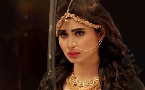 Mouni Roy:, mouni roy naagin season 2 HD wallpaper | Pxfuel