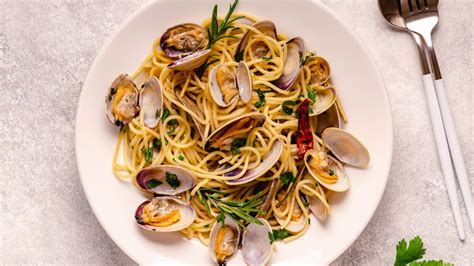 Kidney-Healthy Recipe: Pasta with clams | ERA