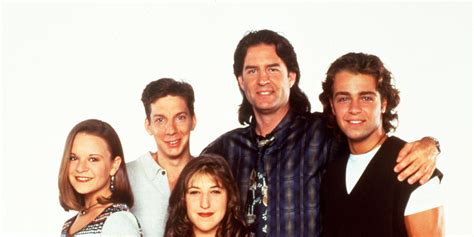 Mayim Bialik shares Blossom cast picture as sitcom stars reunite