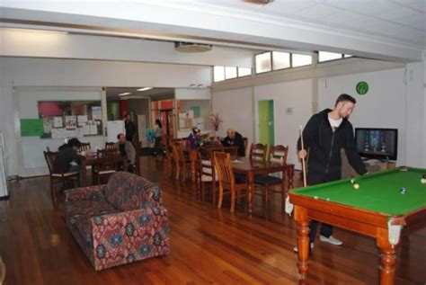 5 BEST Hostels in Adelaide (2024 Insider Guide)