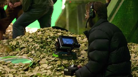 Behind the Scenes of The Hobbit - The Middle Earth World of Tolkien