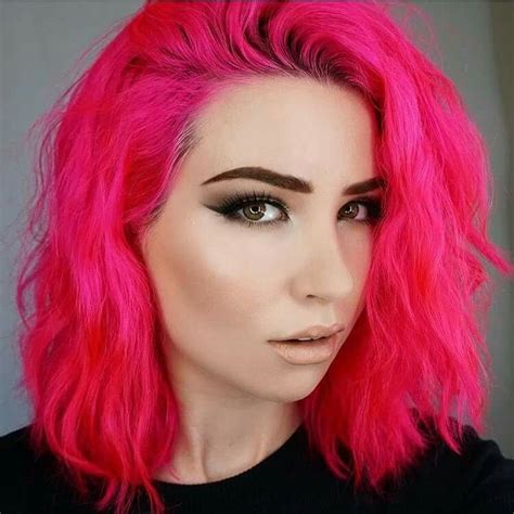 oVertone extreme pink | Vivid hair color, Hot pink hair, Neon hair