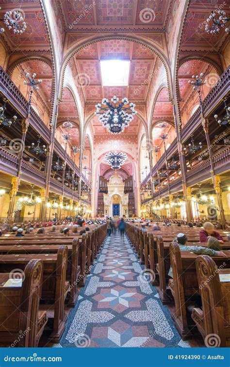 Dohany Street Synagogue (Great Synagogue) Interior in Budapet, H Editorial Image - Image of ...