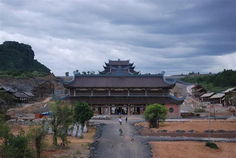 Bai Dinh Pagoda, Ninh Binh - Congly Blogger - Helloximo