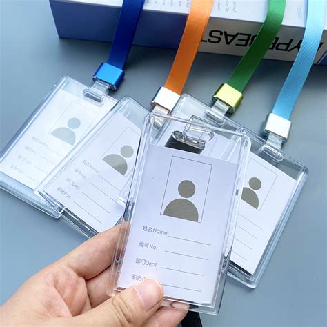 Hard Plastic Acrylic ID Card Holder with Retractable Badge - China Card Holder and Business Card ...