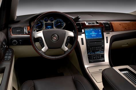 2014 Cadillac Escalade Specs, Prices, VINs & Recalls - AutoDetective