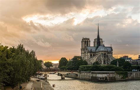 HD wallpaper: Montmartre, Paris, France, sky, Sacre-Coeur, architecture, built structure ...