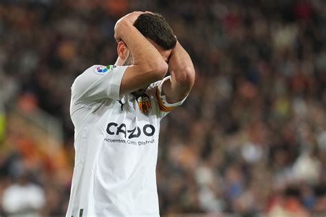 Valencia facing relegation from La Liga - Get Spanish Football News