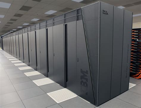 พาคุณไปรู้จักกับ Supercomputer คอมที่เร็วแรงที่สุดในโลก