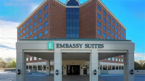 Dallas Love Field Hotels - Embassy Suites Dallas Love Field