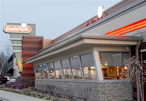 Eat'n Park closing its restaurants in Cleveland and New Castle | Pittsburgh Post-Gazette