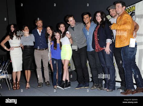 The Twilight Cast San Diego Comic Con 2012 - 'The Twilight Saga: Breaking Dawn - Part 2 ...