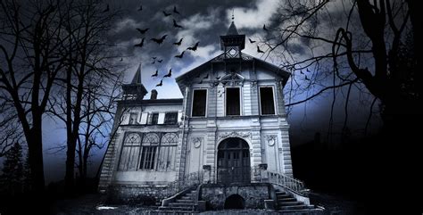 Michigan Haunted Houses 2024 - Anissa HollyAnne