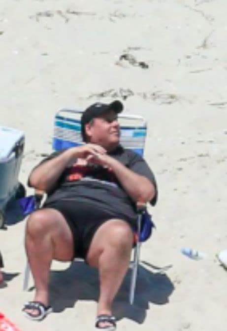 Chris Christie Beach Chair, Chris Christie sarcastically calls beach photos a 'great ..., It was ...