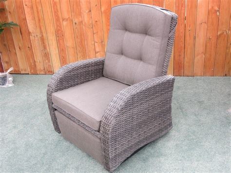 Single Rocking Reclining Rattan Chair With Footrest - Gardencentreshopping