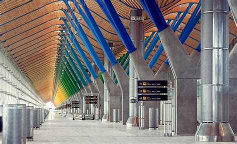 Dossier: Aeropuerto Madrid-Barajas Adolfo Suárez - 2025 - Madrid Proyecta