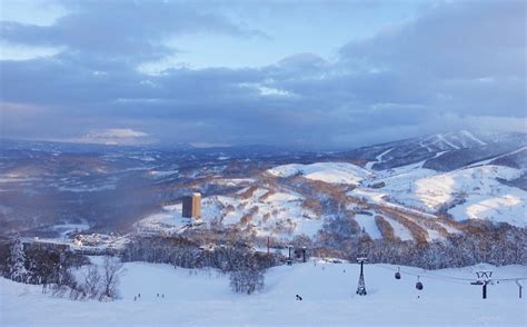 11 Best Ski Resorts in Japan, 2023/24