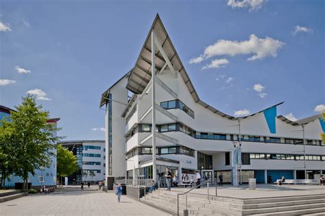 University of East London - Unicaf - Scholarship Programme