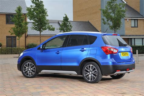 Looking seriously cross: the 2014 Suzuki SX4 S-Cross Review [Video] | OSV