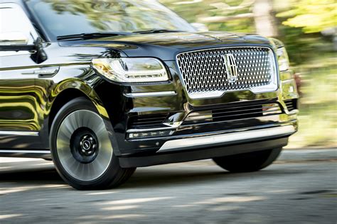 Report: Lincoln Navigator, MKC hybrids coming in 2019