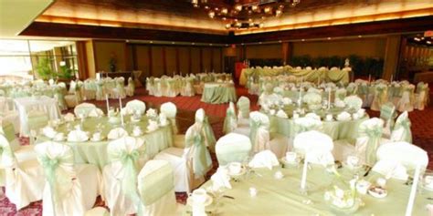 Honolulu Country Club Weddings | Get Prices for Wedding Venues in HI