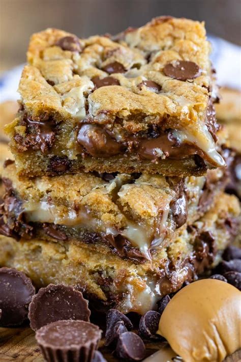 Peanut Butter Cup Gooey Cookie Bars | Recipe Cart