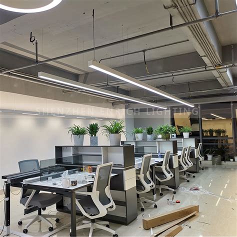 China Suspended Office Linear Light Hanging LED Linear Lights with Non ...