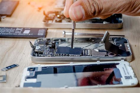 Biggest science news of 2021: 'Right to Repair' campaigners claim iPhone victory | New Scientist