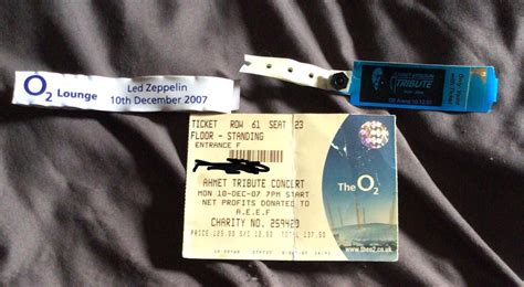 Complete set of bands and tickets from the o2. Guessed some folk here ...