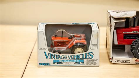 Ertl Vintage Vehicles Die-Cast Scale Model Tractors at The World’s ...