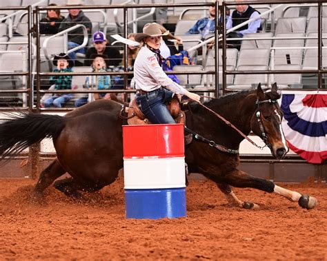 Rodeo contestants thrive in FWSSR ProRodeo Tournament Wildcard Round ...