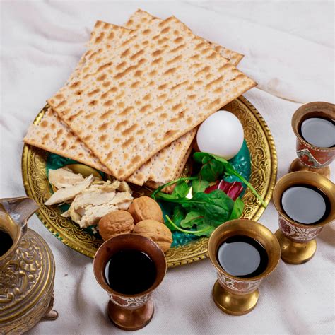 The Passover Seder Awaits … - Reconstructing Judaism