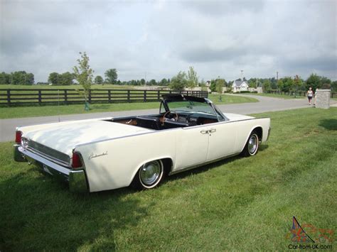 1961 LINCOLN CONTINENTAL 4 DOOR CONVERTIBLE SUICIDE DOOR 28,900 MILES