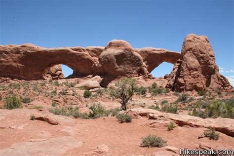 Windows Arch Trail | Arches National Park | Hikespeak.com